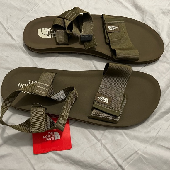 The North Face Men’s Skeena Sandal Size 14 Army Green NWT - Picture 2 of 4